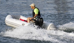 LEHR 9.9 hp outboard in use